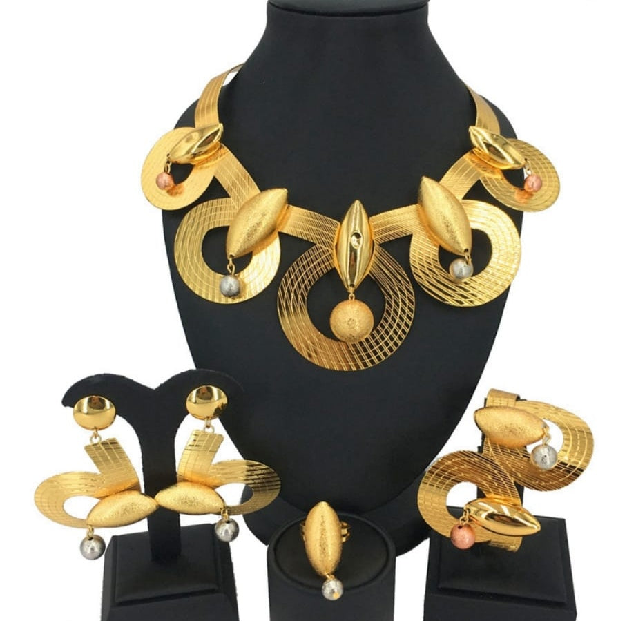 ITALIAN STERLING, 925 GOLD, BRAZILIAN GOLD
MADE IN ITALY